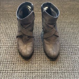 Christian Siriano booties / ankle boots Gray Sz 6
